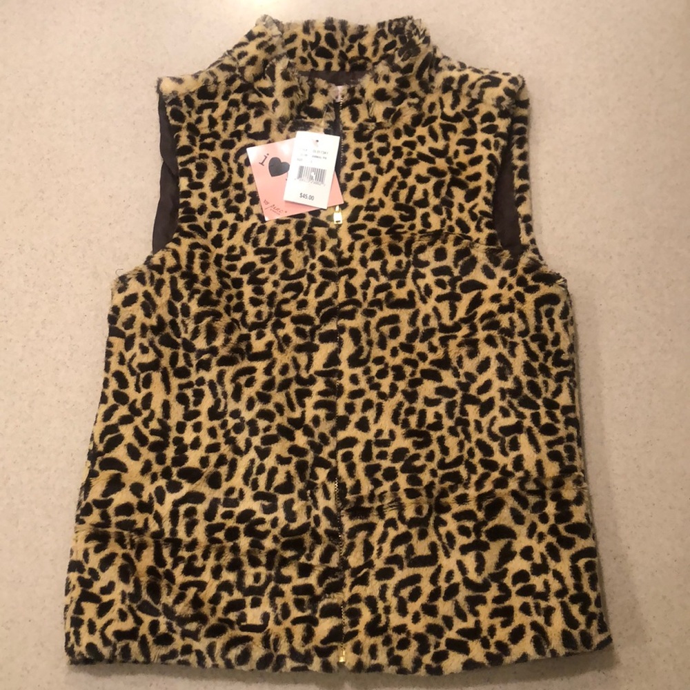 NWT Girls leopard lined vest size L